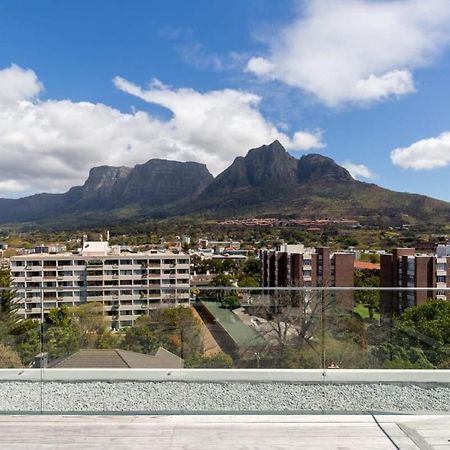 Central Southern Suburbs Leafy Village Neighbourhood ケープタウン エクステリア 写真